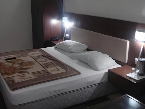 Om International Hotel image 18