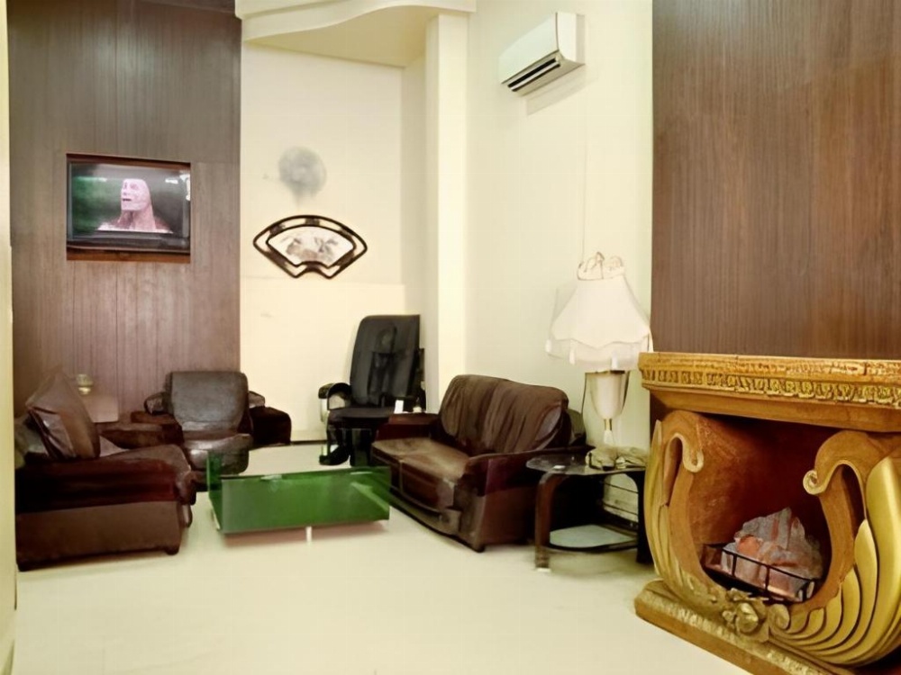 Om International Hotel